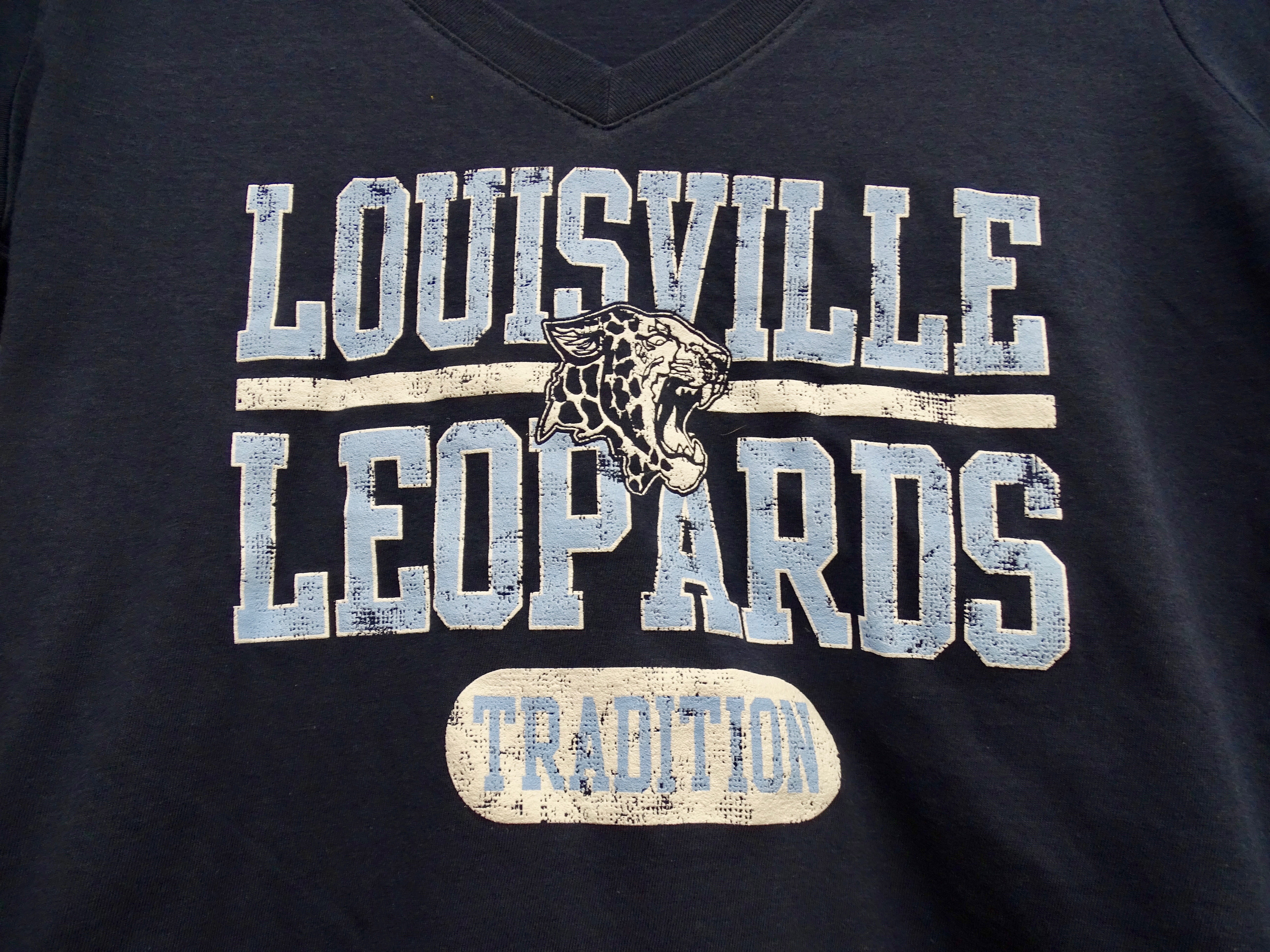 LOUISVILLE LEOPARDS youth lrg T shirt football tradition OHIO kids