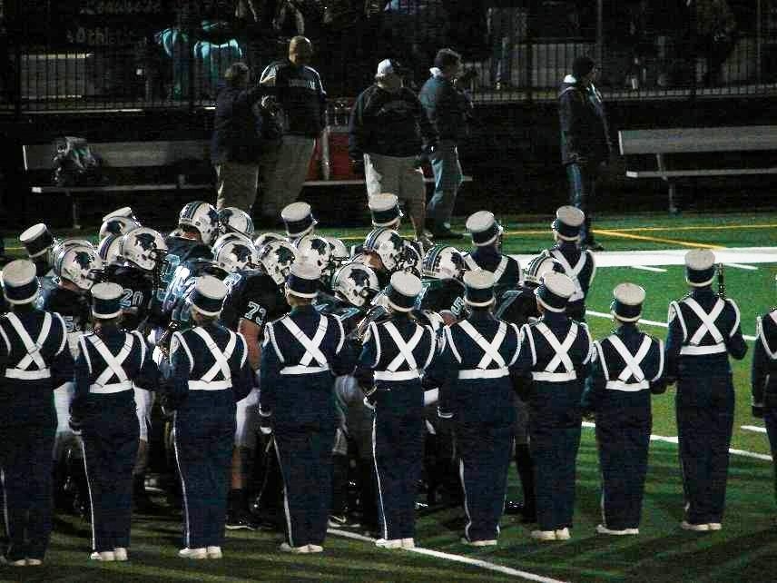 leopards-band-and-team-in-pre-game leopards-band-and-team-in-pre-game
