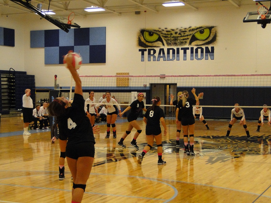 minerva-at-louisville-volleyball-9-18-2012-029