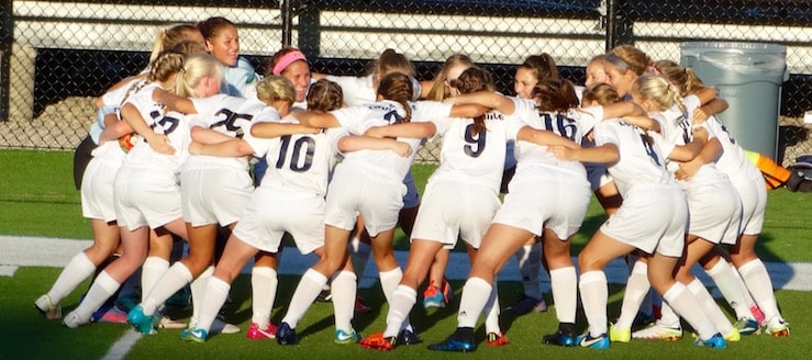 Louisville Lady Leopard Soccer 2016 Huddle