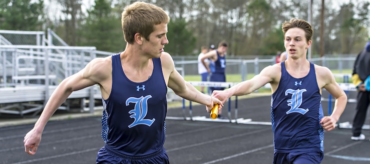 Noah Chaplik to Noah Murray 4x800 Meter Relay - Louisville Leopards Track