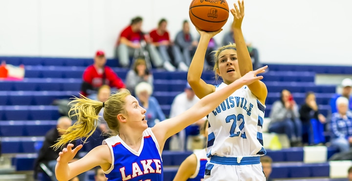 Kayla Gibson Louisville Leopards Girls Basketball Vs. Lake Blue Streaks 2018