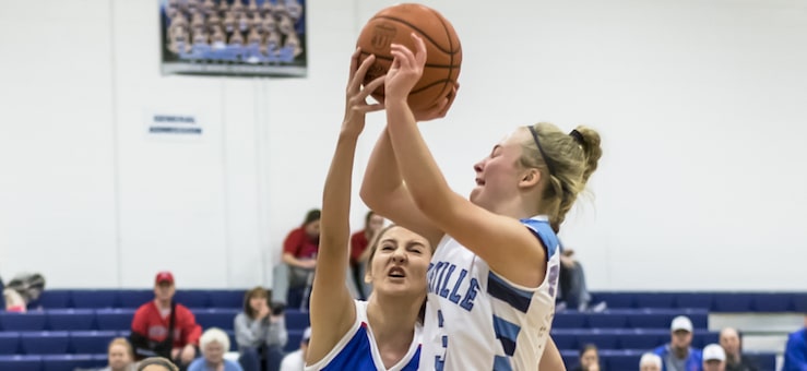 Maggie Galentine Louisville Leopards Girls Basketball Vs. Lake Blue Streaks 2018