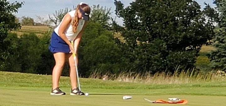 Louisville Lady Leopards Girls Golf 2019 at Legends