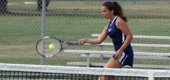 Sophie Warner Louisville Leopards Girls Tennis 2020 Vs. Austintown Fitch Falcons