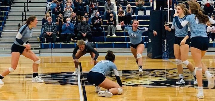 Louisville Leopards Vs. New Philadelphia Quakers Volleyball District Semifinals 2020