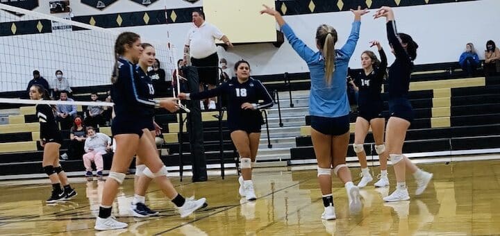 Louisville Leopards at St. Thomas Aquinas Knights Volleyball 2020