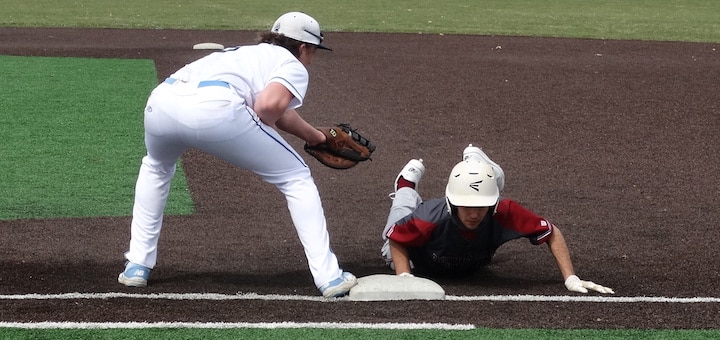 Ryan Aljancic 1st Baseman Louisville Leopards Vs. Dover Tornadoes Baseball 2021