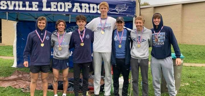 Louisville Leopards Boys Cross Country DI Youngstown Regional Champions 2021