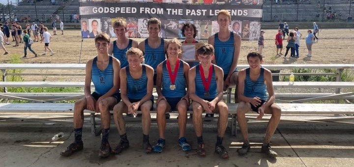 Louisville Leopards Boys Cross Country Team at Legends Meet 2021
