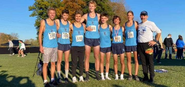 Louisville Leopards Boys Cross Country Team at DI State Meet 2021
