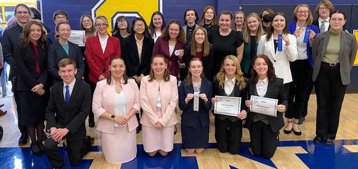 Louisville Leopards Speech & Debate Team 2021 at Copley Tournament