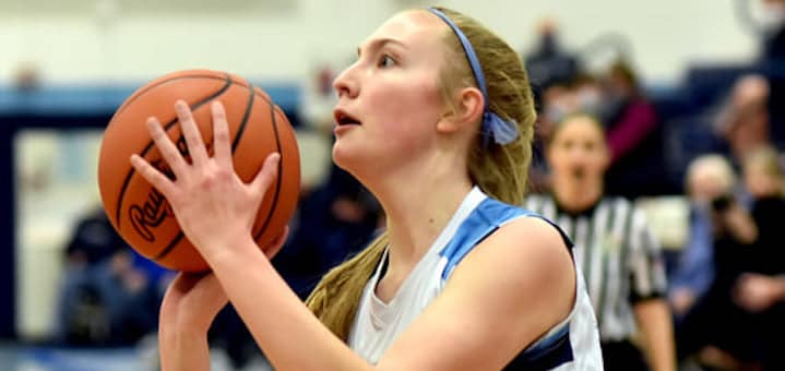 Aubrey Thorne Louisville Leopards Girls Basketball 2021 Tournament Vs. Boardman Spartans - Herald