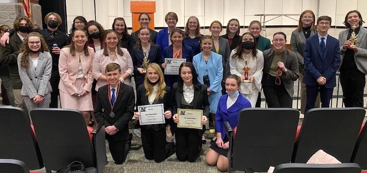 Louisville Speech & Debate at Norton Tournament 2022