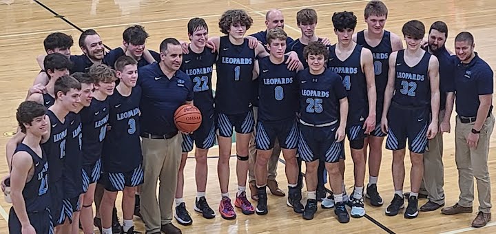 Tom Siegfied 200 Coaching Wins Louisville Leopards Basketball 2022