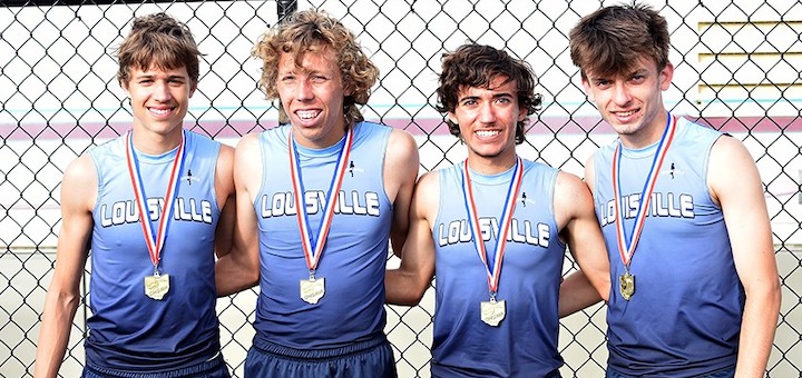 Louisville Leopards 4x800 Relay Regional Champions 2022