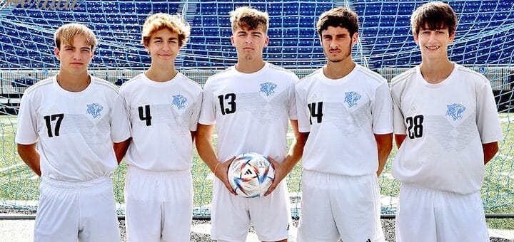 Louisville Leopards Seniors 2022 - Herald