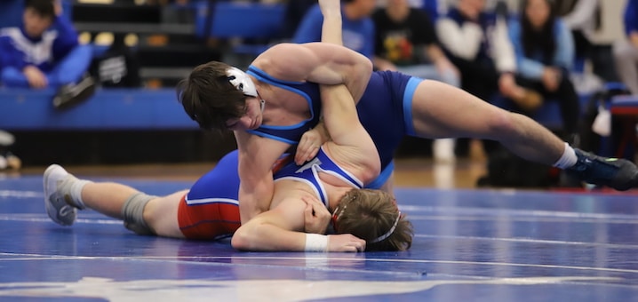 Dominic Hoffarth Louisville Leopards Wrestling 2022 at Tuslaw Mustangs