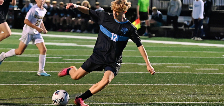 Drew Dillen Louisvile Leopards Boys Soccer 2023 Vs. GlenOak Golden Eagles - Herald