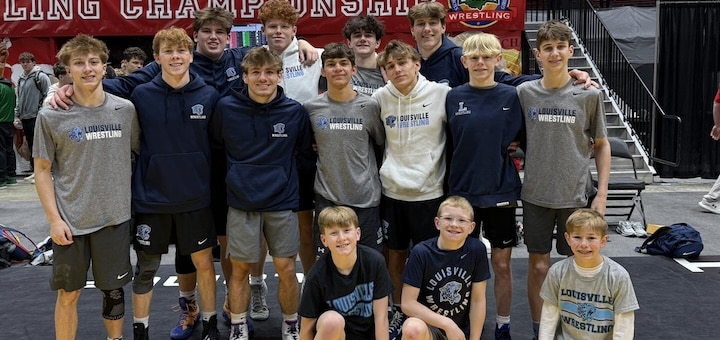 Louisville Leopards Wrestlers at DI State Tournament 2026