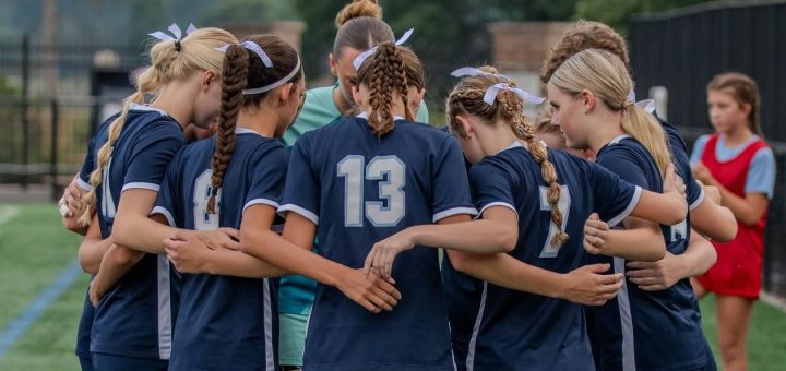 Louisville Leopards Girls Soccer Huddle Vs. Medina Buckeye 2026 - Shadle