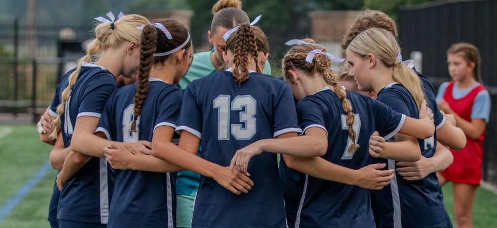 Louisville Leopards Girls Soccer Huddle Vs. Medina Buckeye 2026 - Shadle